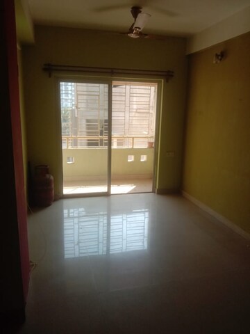 Room in 3 BHK Apartment at PS Ixora, Rajarhat – for Sale