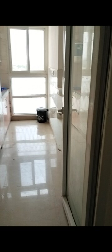 Bathroom in 2.5 BHK Apartment at Antriksh Golf Link, Sector 1 Greater Noida – for Rent
