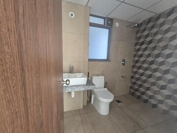 Bathroom in 1 BHK Apartment at Sheth Fiona, Pokhran Road No Two – for Rent