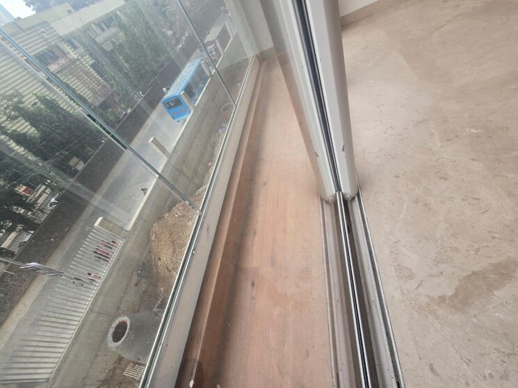 Balcony, sheth-fiona 1 Bedroom 833 Sq.Ft. Apartment In Pokhran Road No Two Thane 9054464