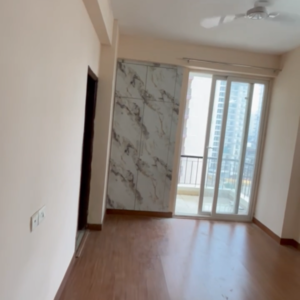 Building Lobby in 2.5 BHK Apartment at Amrapali Dream Valley, Amrapali Dream Valley – for Sale