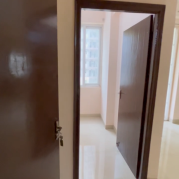 Building Lobby in 2.5 BHK Apartment at Amrapali Dream Valley, Amrapali Dream Valley – for Sale