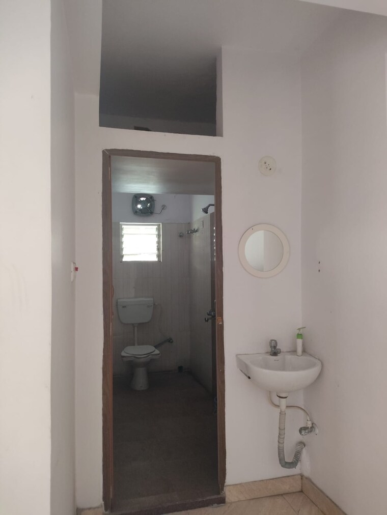 Bathroom, new town 3 Bedroom 1050 Sq.Ft. Apartment In New Town Kolkata 9054490
