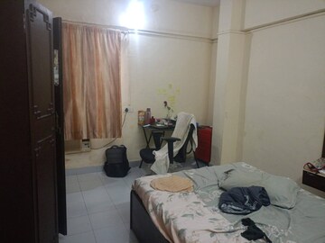 Team Area in 1 BHK Apartment at Andheri East – for Rent