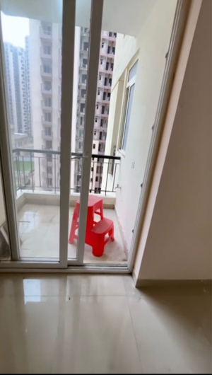 Balcony in 2.5 BHK Apartment at Amrapali Dream Valley, Amrapali Dream Valley – for Sale