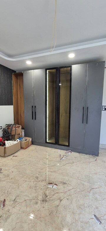 Building Lobby in 3 BHK Builder Floor at Mussoorie Road – for Sale