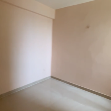 Room in 2 BHK Apartment at Amrapali Dream Valley, Amrapali Dream Valley – for Sale