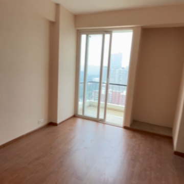 Room in 2 BHK Apartment at Amrapali Dream Valley, Amrapali Dream Valley – for Sale