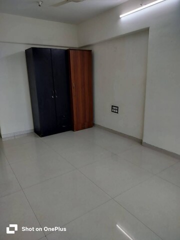 Room in 3 BHK Apartment at Andheri West – for Rent