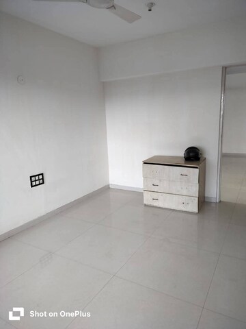 Room in 3 BHK Apartment at Andheri West – for Rent