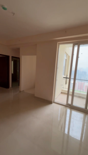 Room in 2 BHK Apartment at Amrapali Dream Valley, Amrapali Dream Valley – for Sale