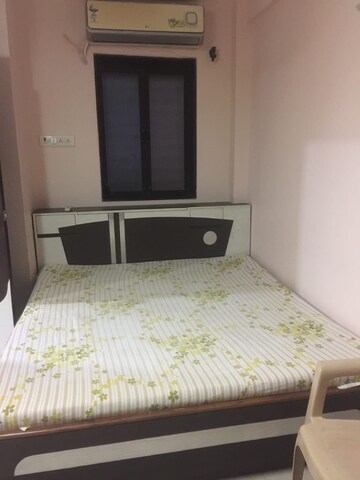 1 BHK Apartment For Rent in Neha Galaxy, Prabhadevi