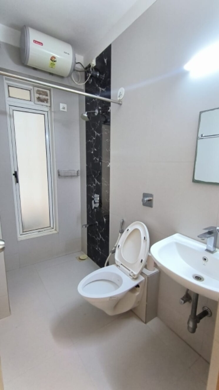 Bathroom, l-t-crescent-bay-t2 2 Bedroom 788 Sq.Ft. Apartment In Parel Mumbai 9054554