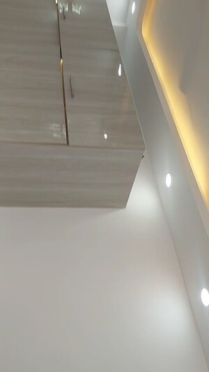 Furnished Amenities in 3 BHK Builder Floor at Malviya Nagar – for Sale