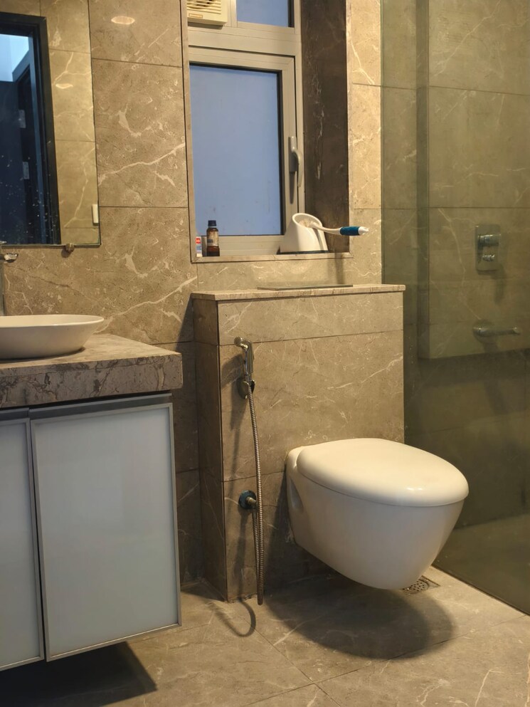 Bathroom, oberoi-realty-esquire 3 Bedroom 1366 Sq.Ft. Apartment In Goregaon East Mumbai 9054640