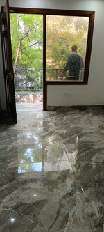 3 BHK + Servant Room 1400 Sq.Ft. Builder Floor in Saket