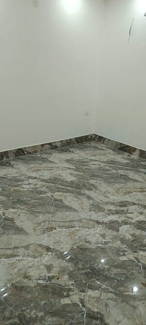 Room in 3 BHK Builder Floor at Saket – for Sale