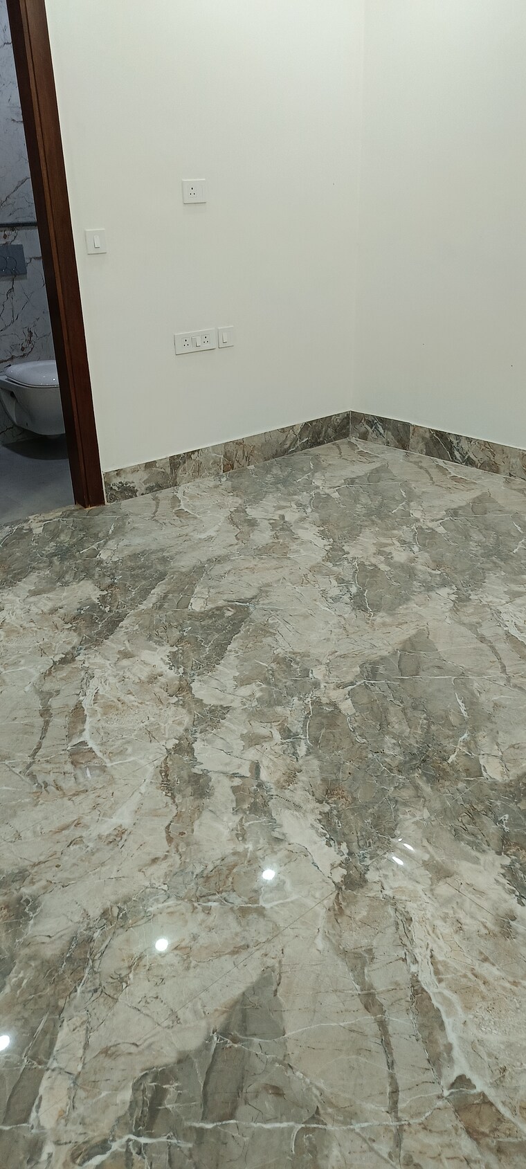 Room, saket 3 Bedroom 1400 Sq.Ft. Builder Floor In Saket Delhi 9054629