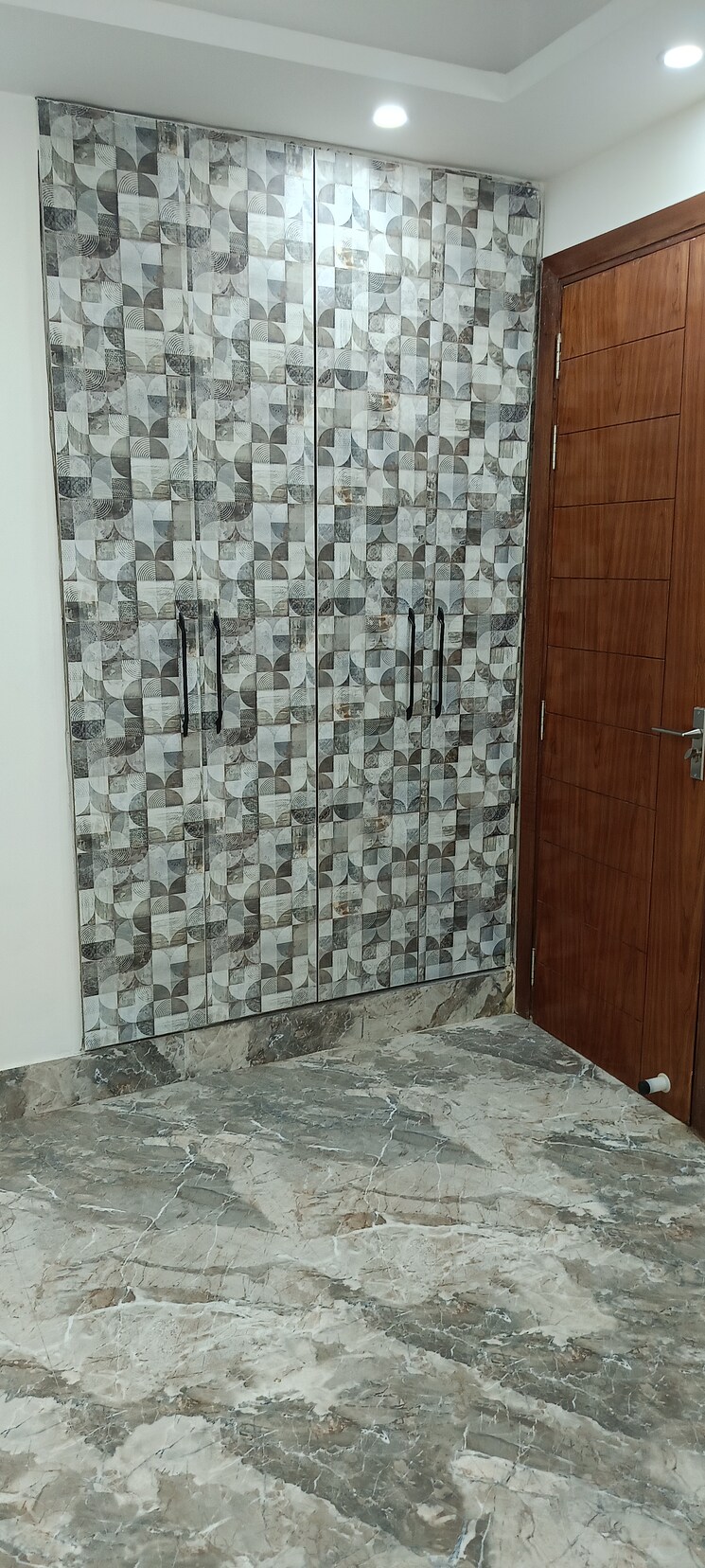 Bathroom, saket 3 Bedroom 1400 Sq.Ft. Builder Floor In Saket Delhi 9054629
