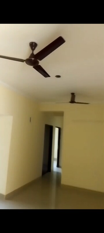 2 BHK Apartment For Rent in Antriksh Golf Link, Sector 1 Greater Noida