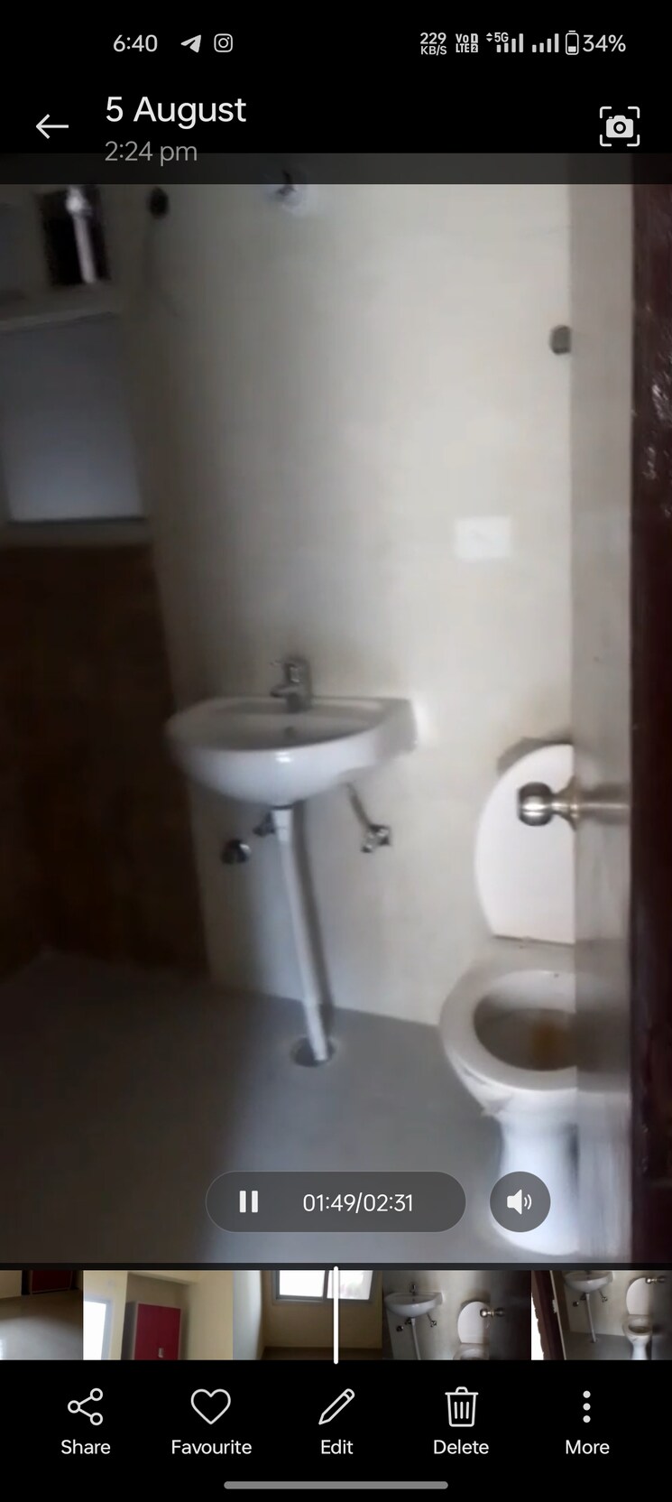 Bathroom, antriksh-golf-link 2 Bedroom 985 Sq.Ft. Apartment In Sector 1 Greater Noida Greater Noida 9054643