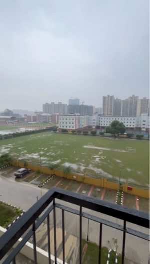 Swimming Pool in 3 BHK Apartment at Amrapali Dream Valley, Amrapali Dream Valley – for Sale