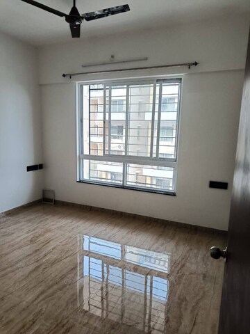 Room in 1 BHK Apartment at VTP Leonara, Mahalunge – for Rent