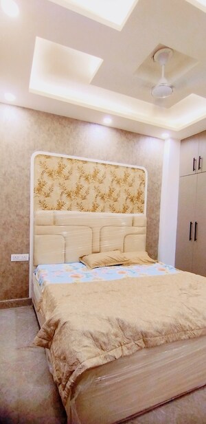 Bedroom in 3 BHK Builder Floor at Uttam Nagar – for Sale