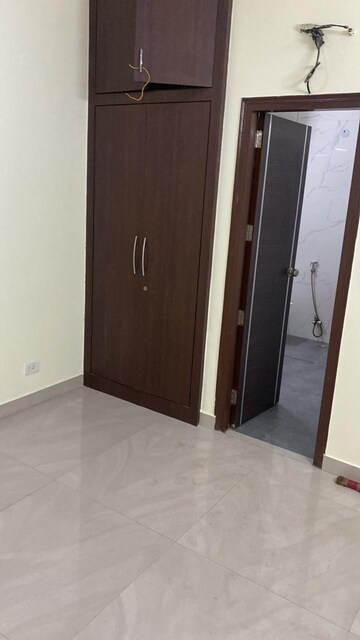 3.5 BHK Independent House For Rent in Sector 27