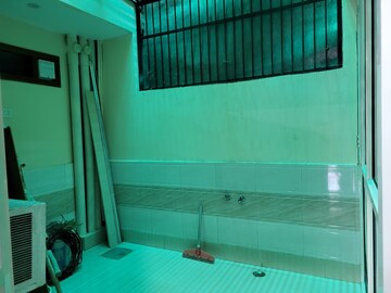 Bathroom in 3.5 BHK Independent House at Sector 27 – for Rent