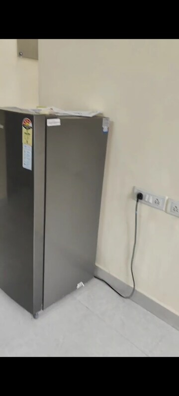 Furnished Amenities in 1 BHK Apartment at Kapila CHS, Prabhadevi – for Rent