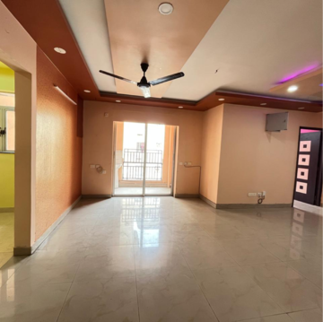 Room in 2 BHK Apartment at Ideal Enclave Rajarhat New Town, Bablatala – for Rent