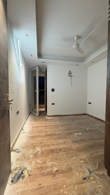 Room in 1 BHK Builder Floor at Palm Residency Chhatarpur, Chattarpur – for Rent