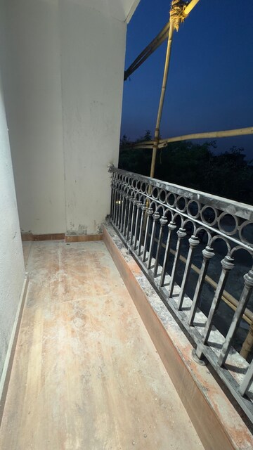 Balcony in 1 BHK Builder Floor at Palm Residency Chhatarpur, Chattarpur – for Rent