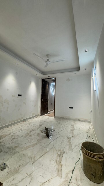 Bathroom in 1 BHK Builder Floor at Palm Residency Chhatarpur, Chattarpur – for Rent