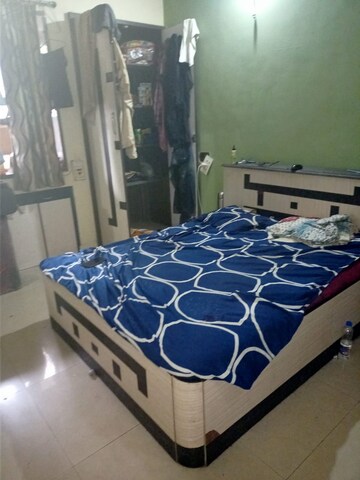 Bedroom in 2 BHK Apartment at Gautam Centre, Kopri – for Rent