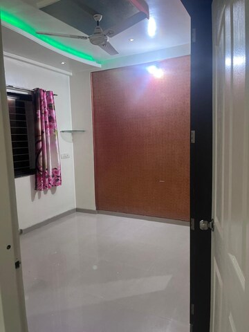 Room in 2 BHK Apartment at Ratna Heritage, Kalewadi – for Rent