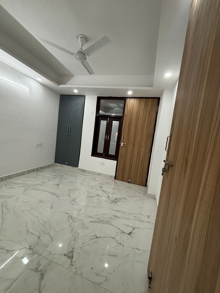 Room, paryavaran complex 1 Bedroom 450 Sq.Ft. Builder Floor In Paryavaran Complex Delhi 9054793