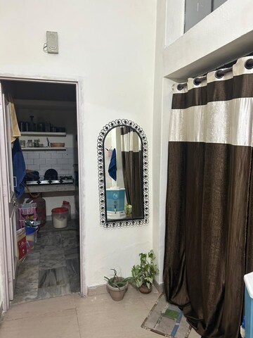 Room in 2 BHK Independent House at Sector 40 – for Rent
