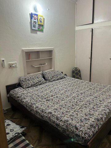 Bedroom in 2 BHK Independent House at Sector 40 – for Rent