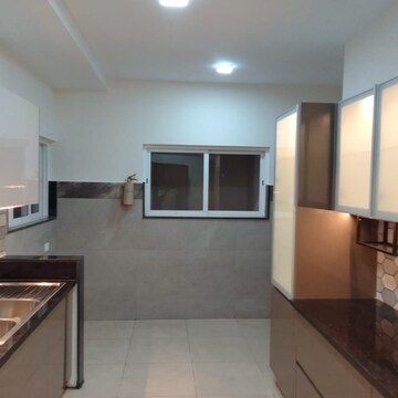 Kitchen in 4 BHK Apartment at Prestige Waterford, Prasanth Layout – for Rent