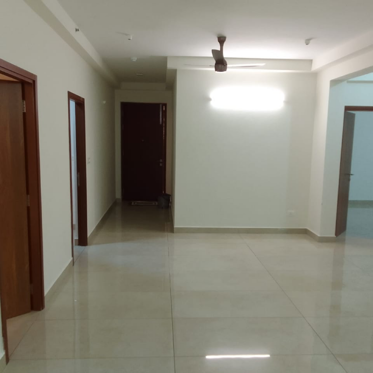 4 BHK Apartment For Rent in Prestige Waterford