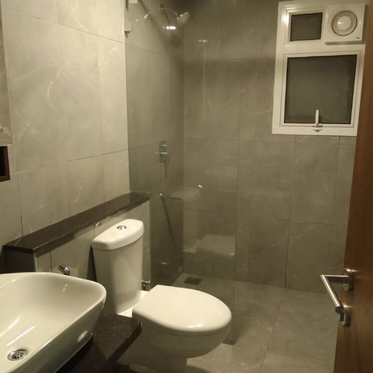 Bathroom, prestige-waterford 4 Bedroom 2525 Sq.Ft. Apartment In Prasanth Layout Bangalore 9054847