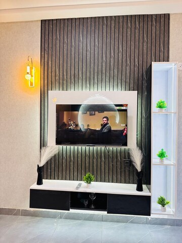 Furnished Amenities in Studio Apartment at Gaur City-2, Gaur City 2 – for Rent
