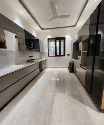 Building Lobby in 5 BHK Independent House at Sainik Farm – for Sale