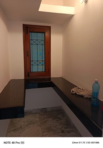 Room in 3 BHK Builder Floor at Saket – for Rent