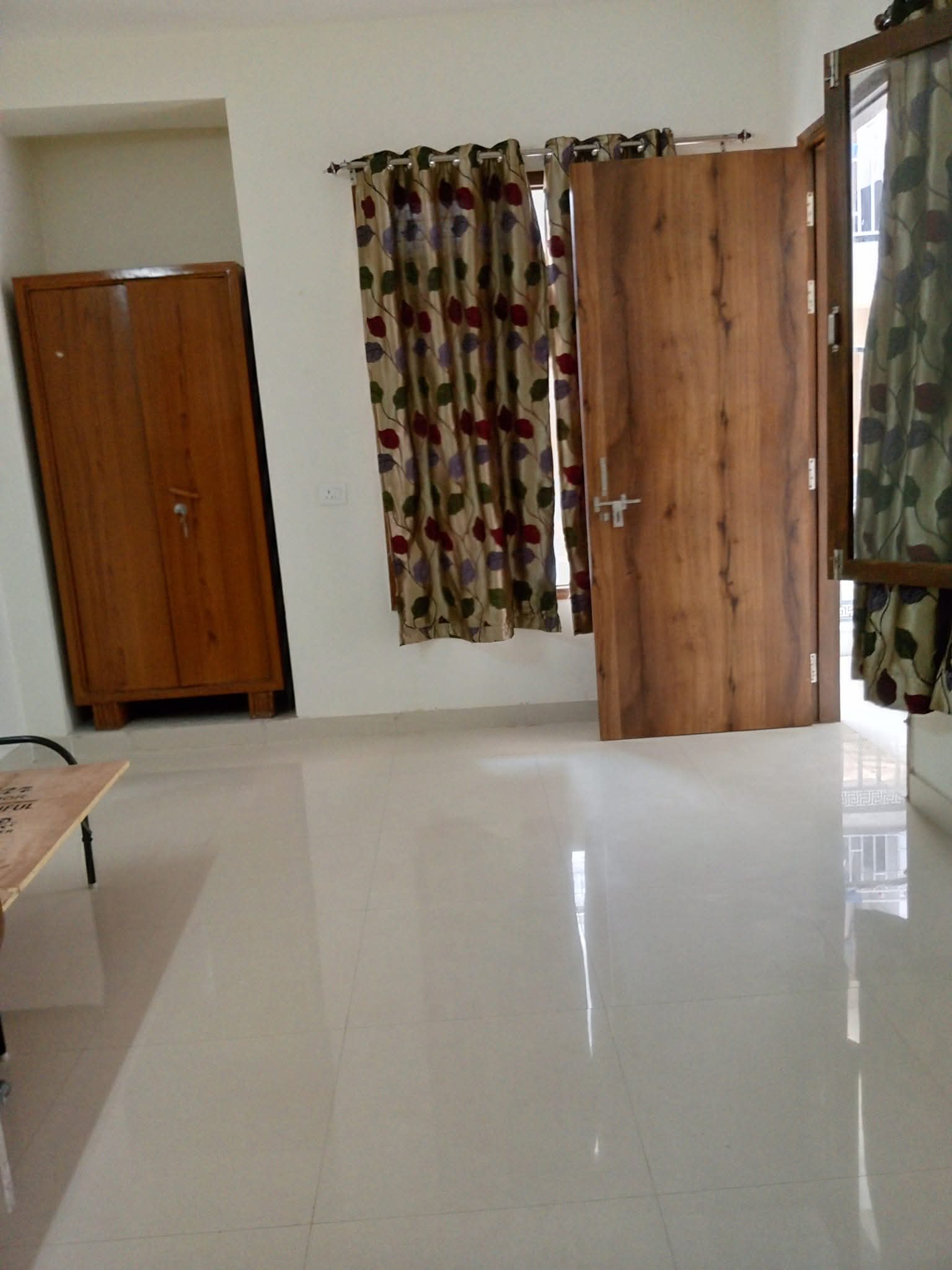 1 RkBuilder Floor For Rent in Saket