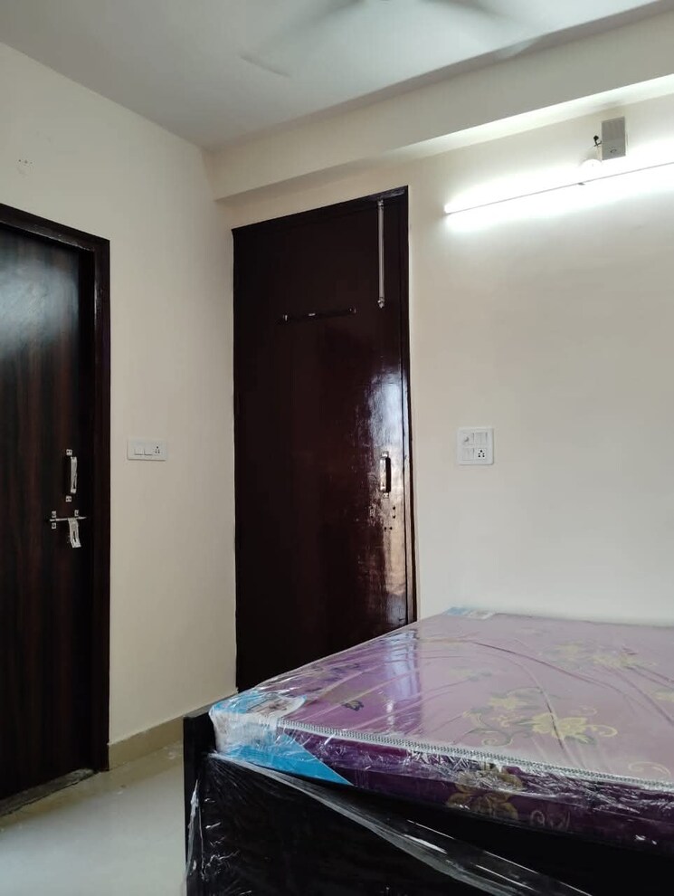 Bedroom, saket 1 RK 500 Sq.Ft. Builder Floor In Saket Delhi 9054859