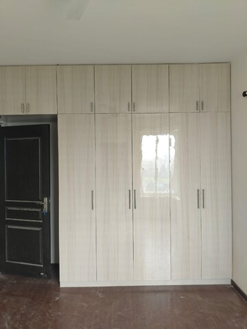 Building Lobby in 3 BHK Apartment at 3C Orris Greenopolis, Sector 89 – for Rent