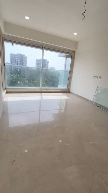 Room in 4 BHK Apartment at Ajmera Prive, Juhu – for Sale
